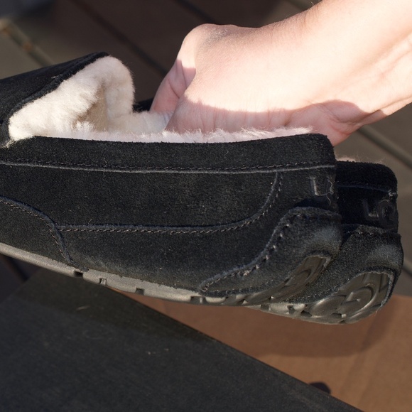 UGG Ascot Men\'s Size 12 Shearling Lined Slippers Black/1101110 - BLK/NEW main image 7
